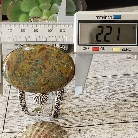 Earthy Jasper Silver Cuff Bracelet - Natural Elegance in Stone Jewelry - Picture 7 of 10